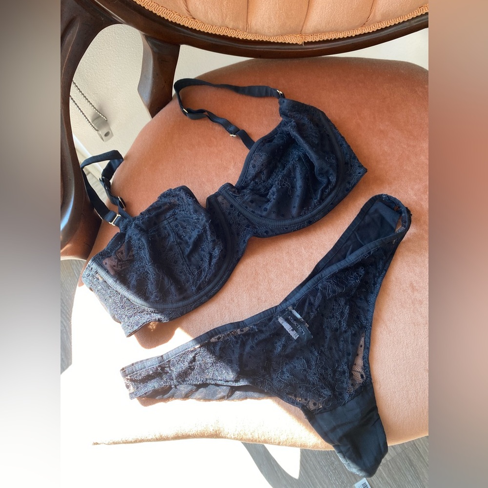 Lace set